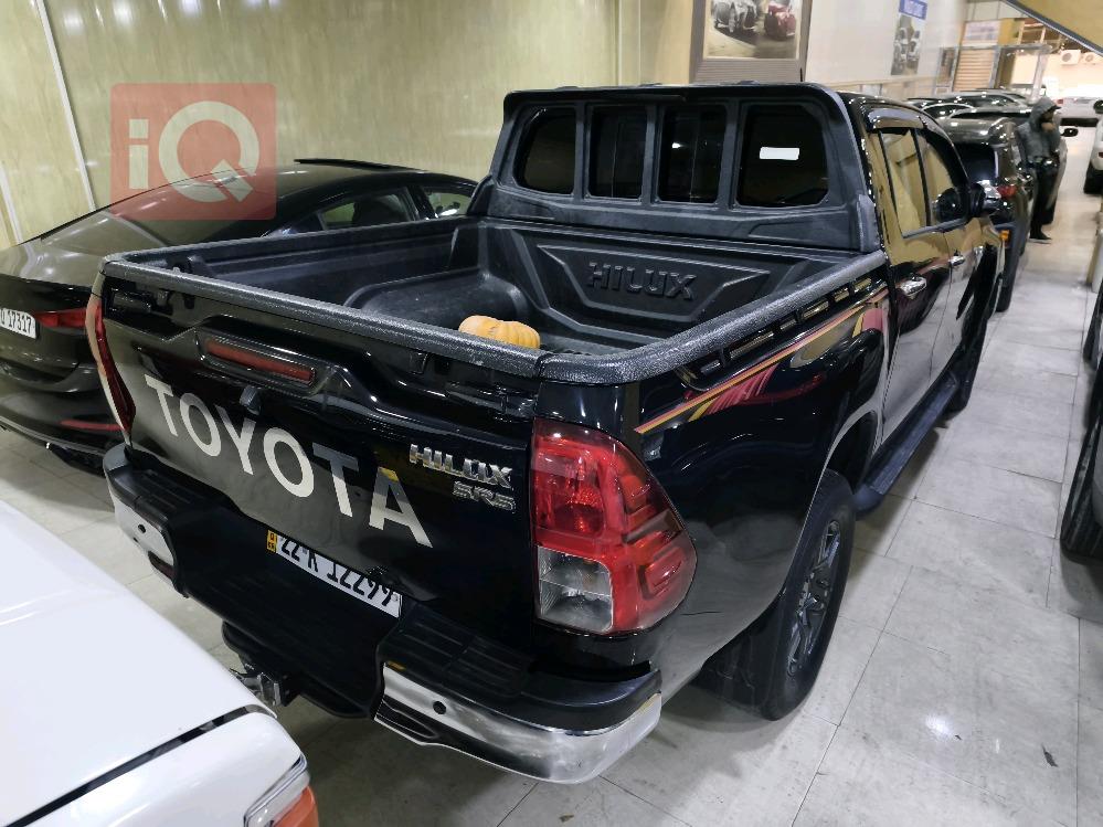 تويوتا هايلوكس